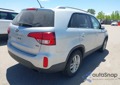 2014 Kia Sorento Lx z USA, uszkodzony, nr VIN 5XYKTCA63EG544532